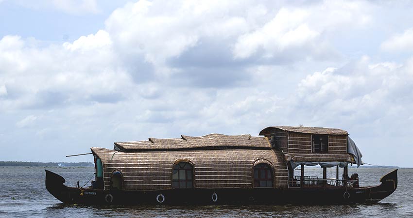 houseboat-booking